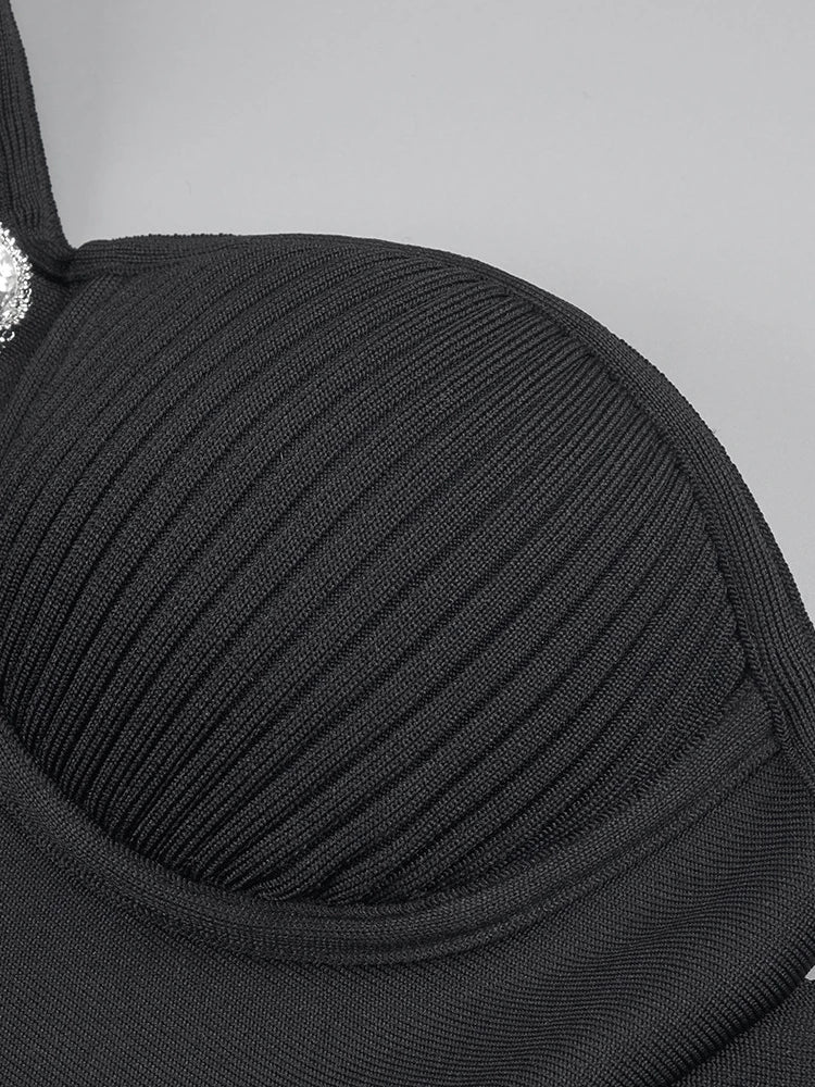 Robe Courte Halter Perlée