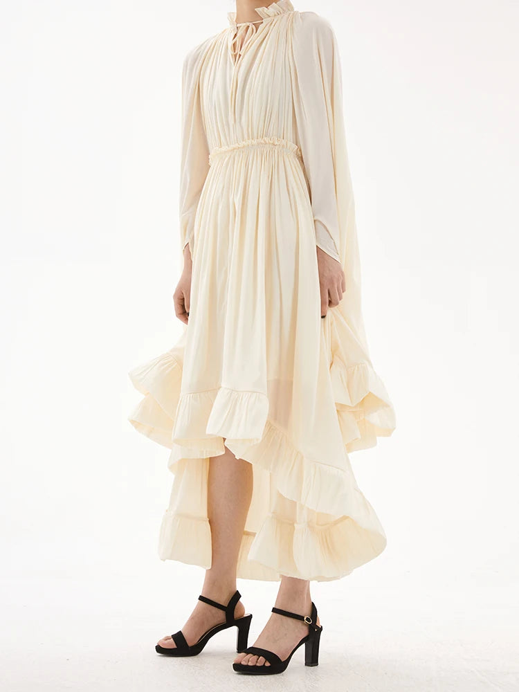 Robe Blanche Plissée à Volants